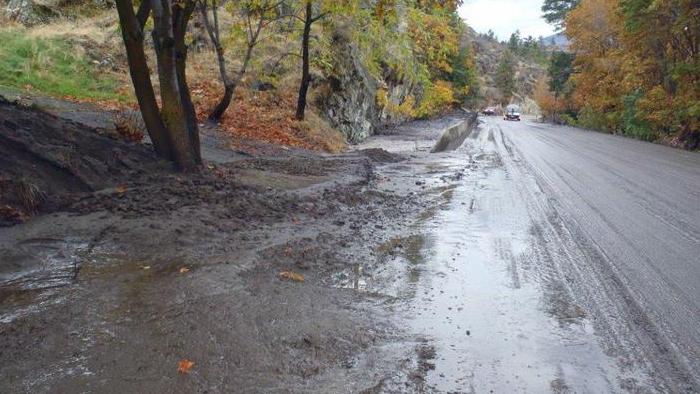 Homeowners reminded to clear drainways to protect against mudflows, flooding